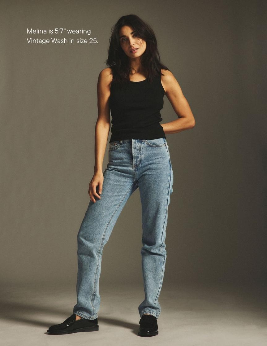 girl wearing 90s straight jeans -vintage wash
