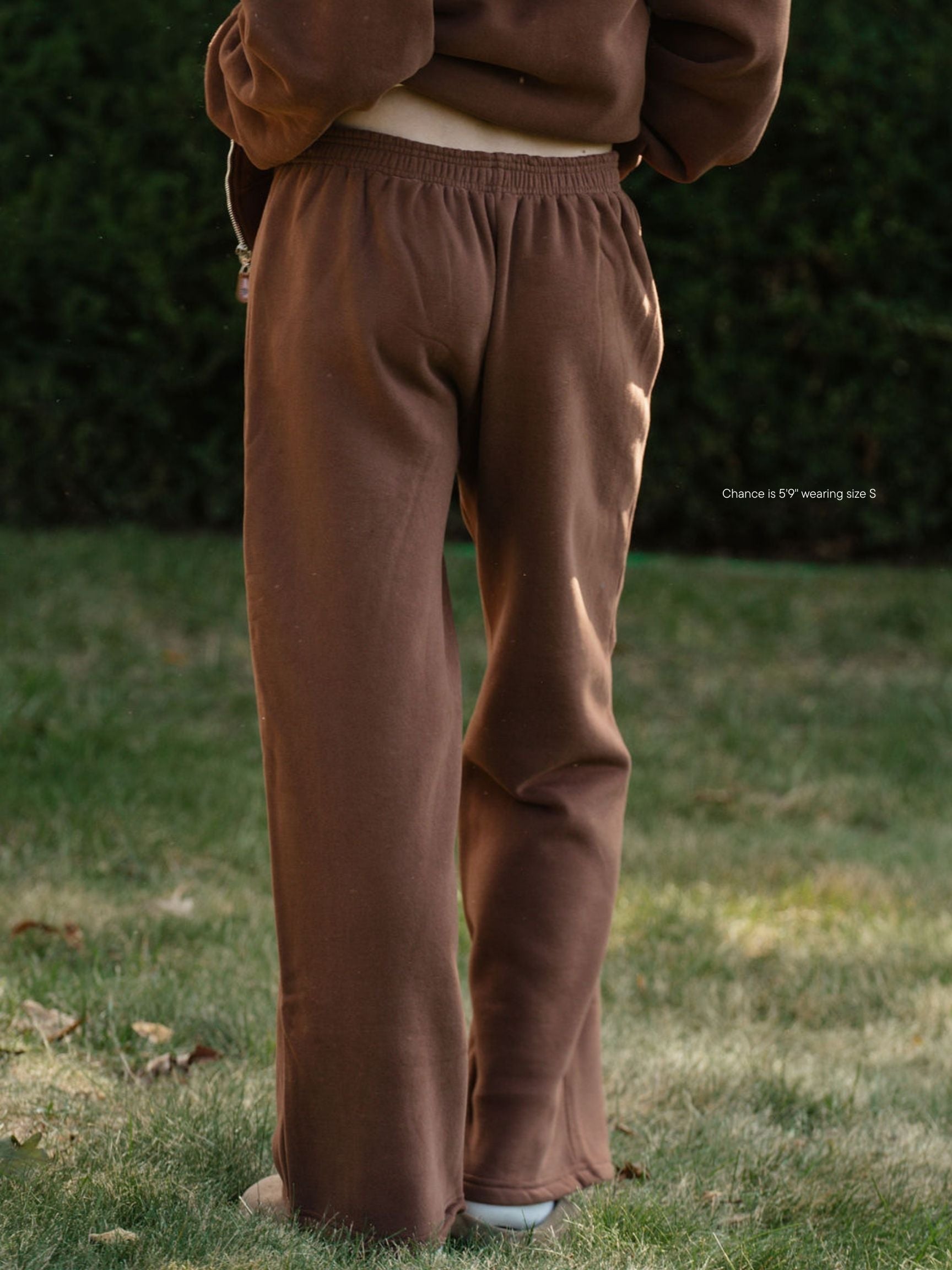 girl wearing boxer sweat pant -mocha