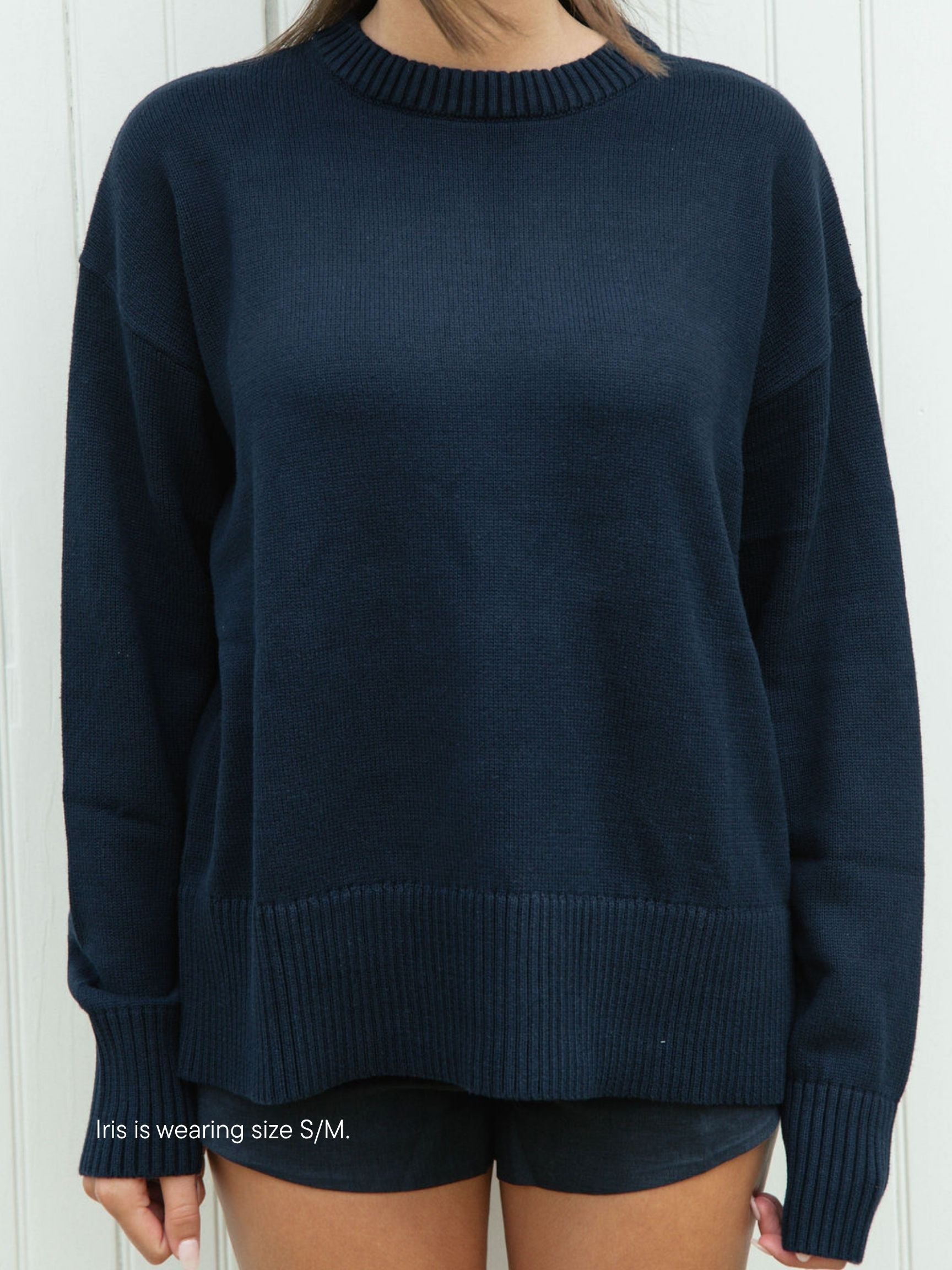 cotton crew sweater -navy