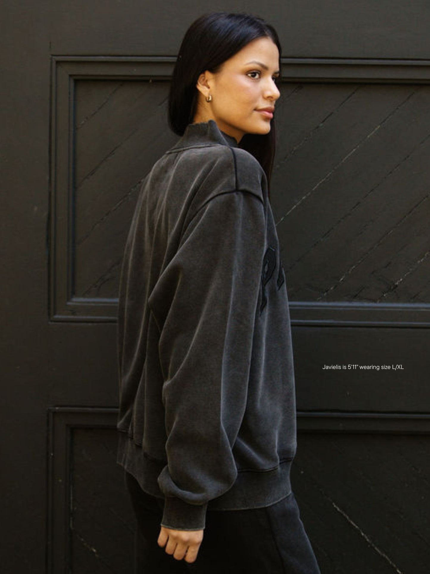 Halloween Varsity Mockneck -acid wash black + black
