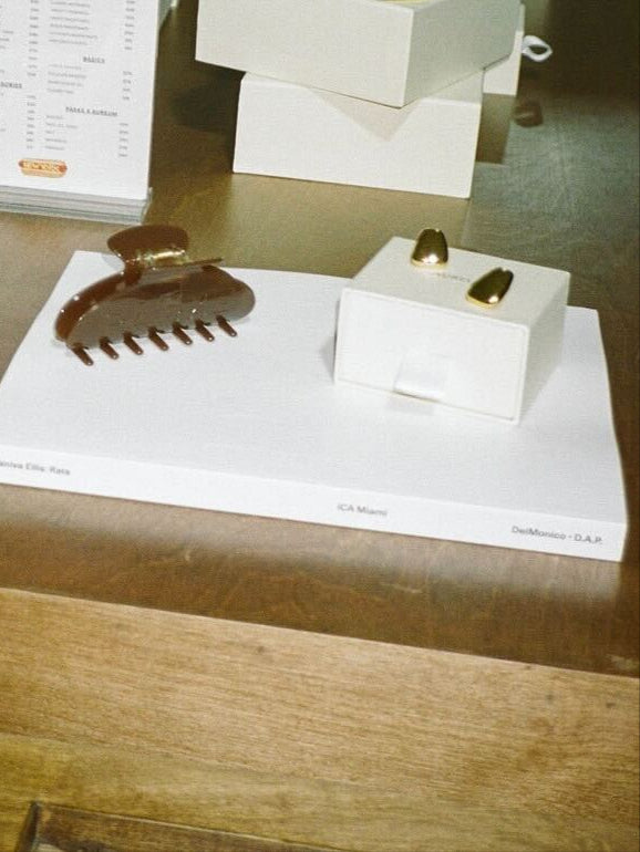 claw clip -chocolate