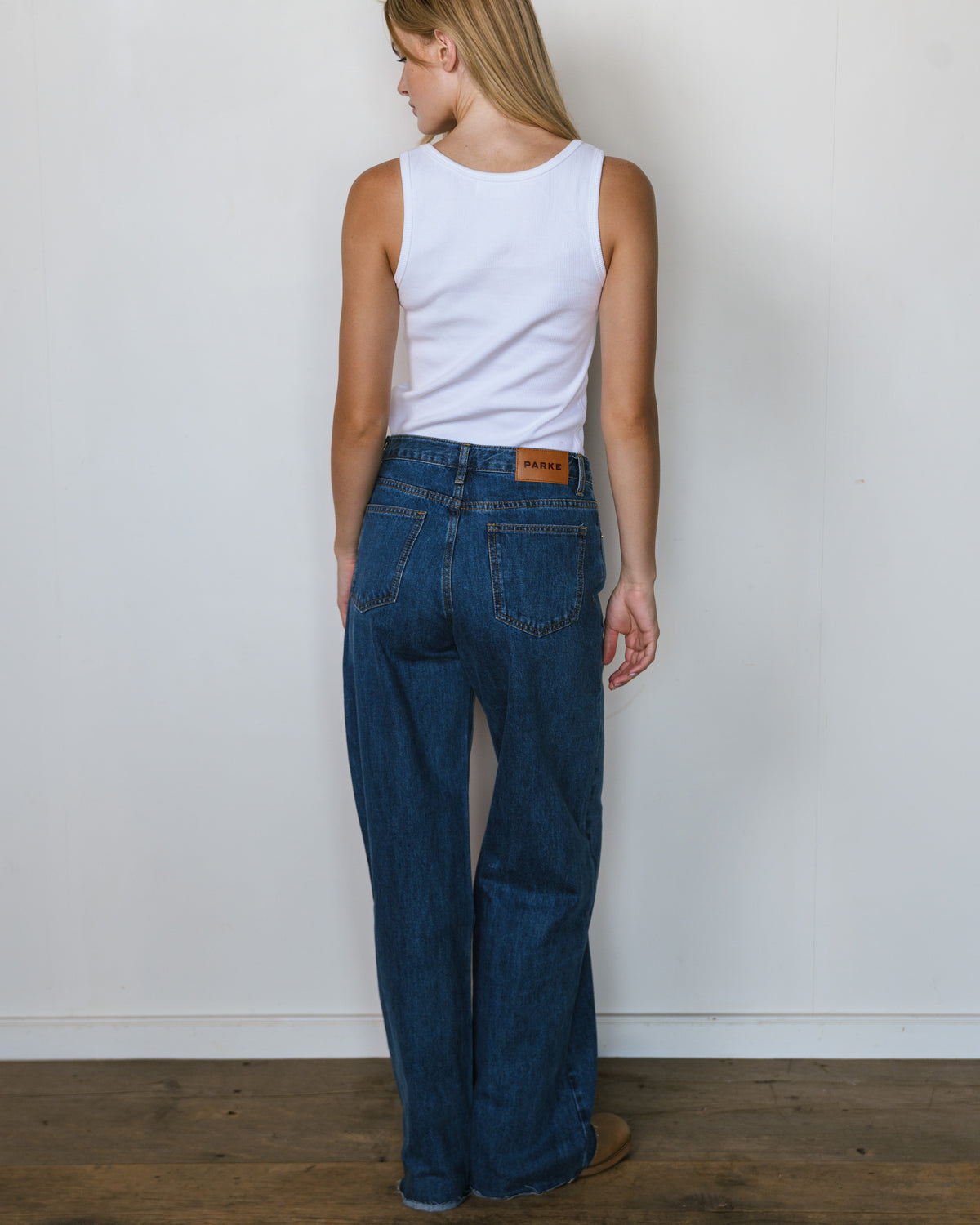 Low Rise Baggy Jeans - Medium Wash