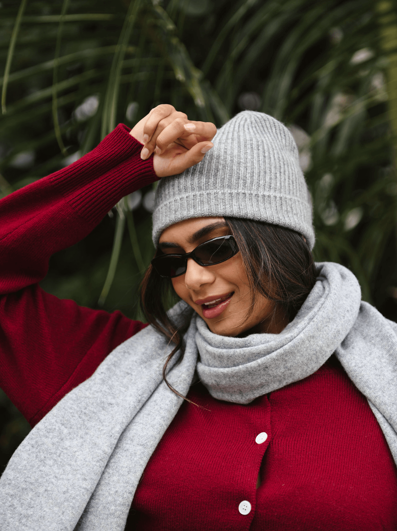 girl wearing heather grey cashmere hat - heather grey