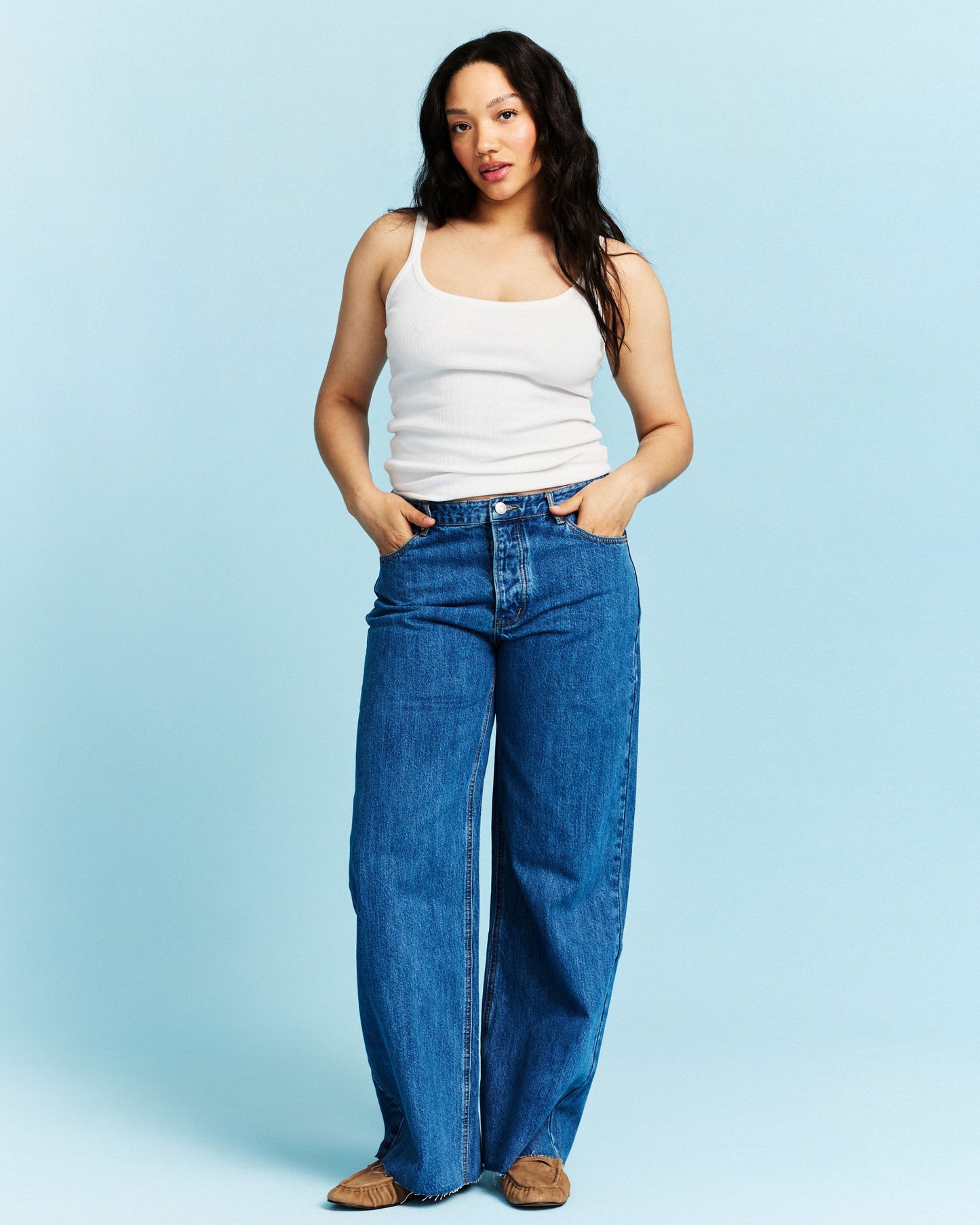 Low Rise Baggy Jeans - Medium Wash