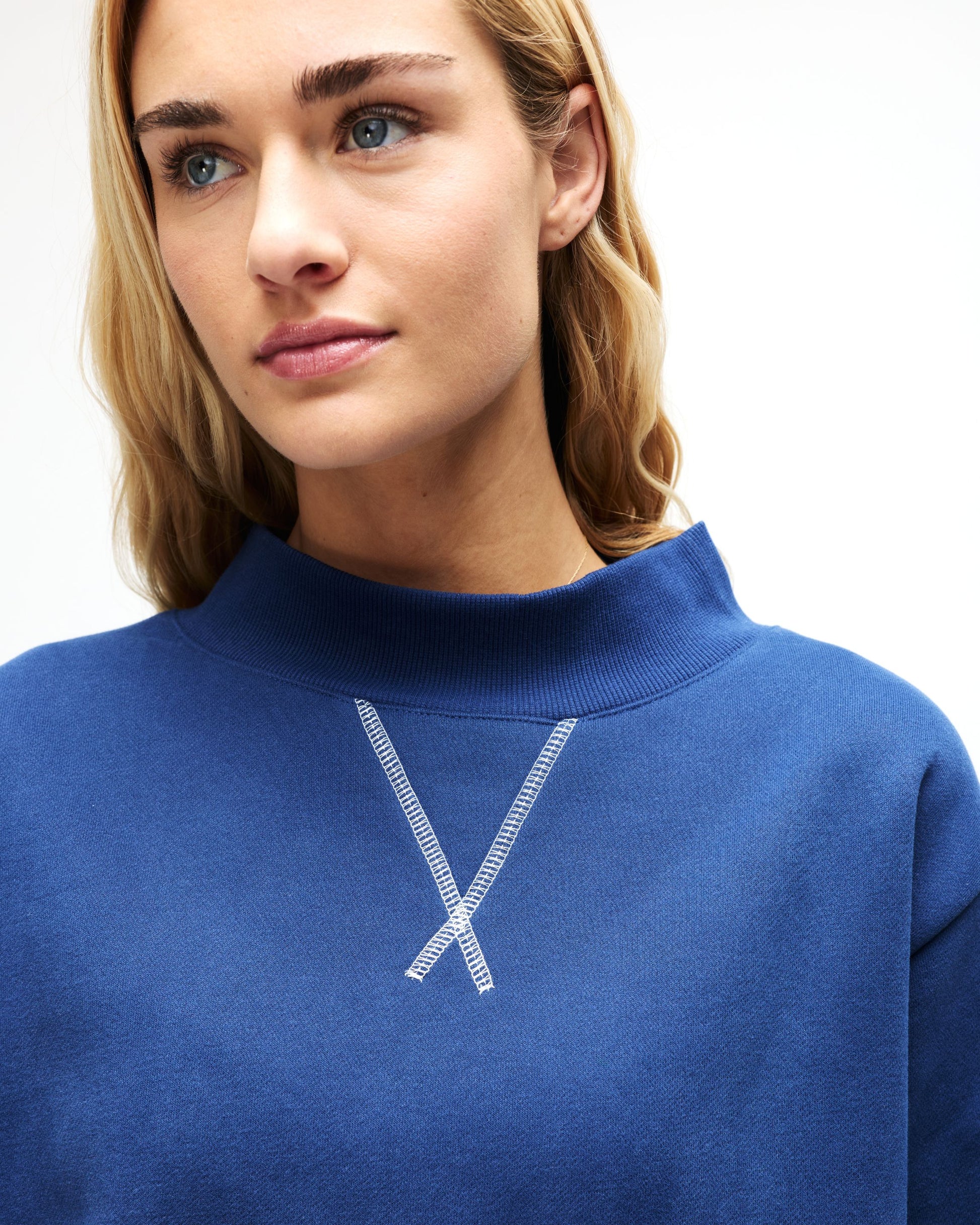 Classic Mockneck - Denim + White