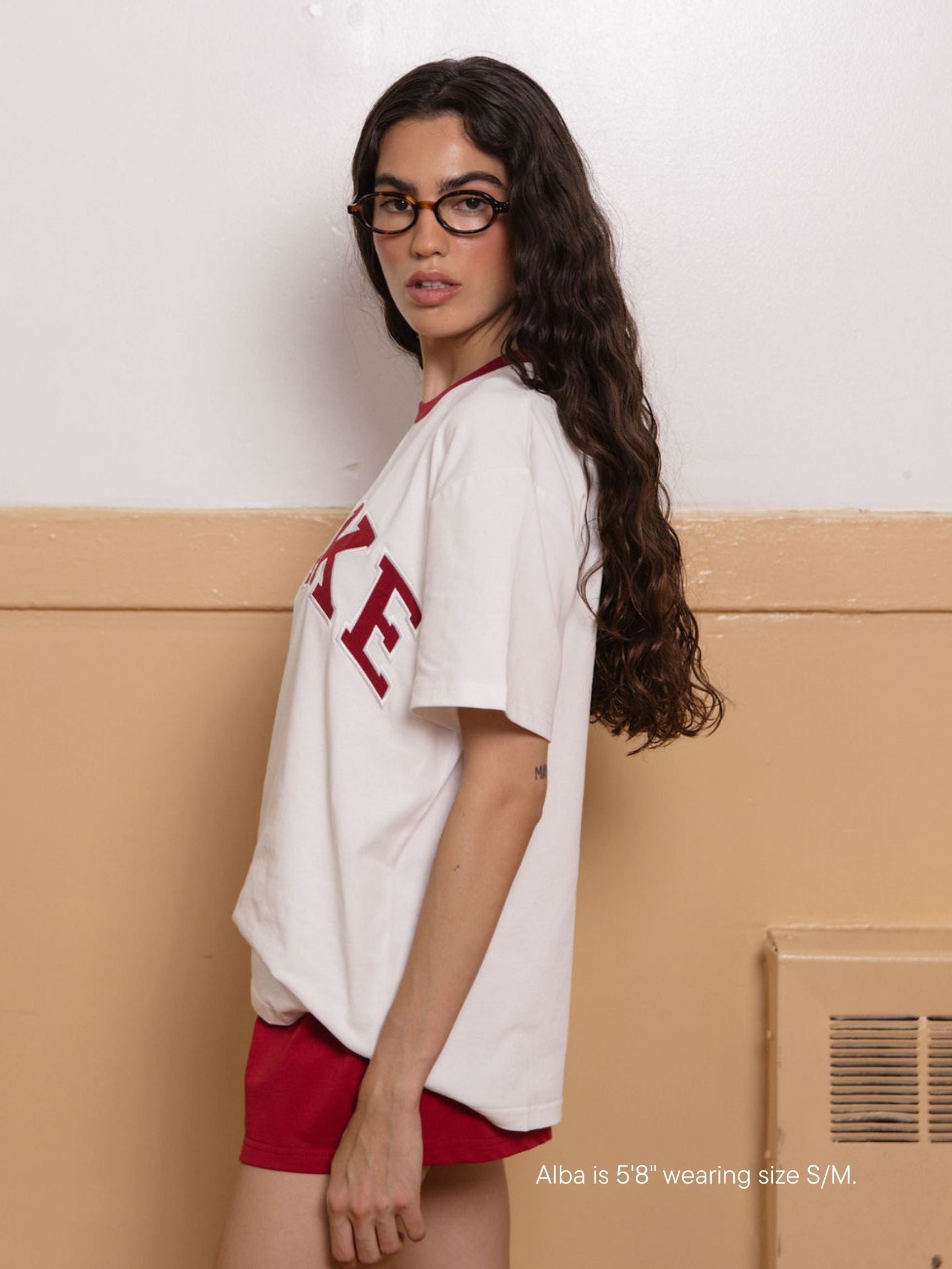 varsity tee -crimson