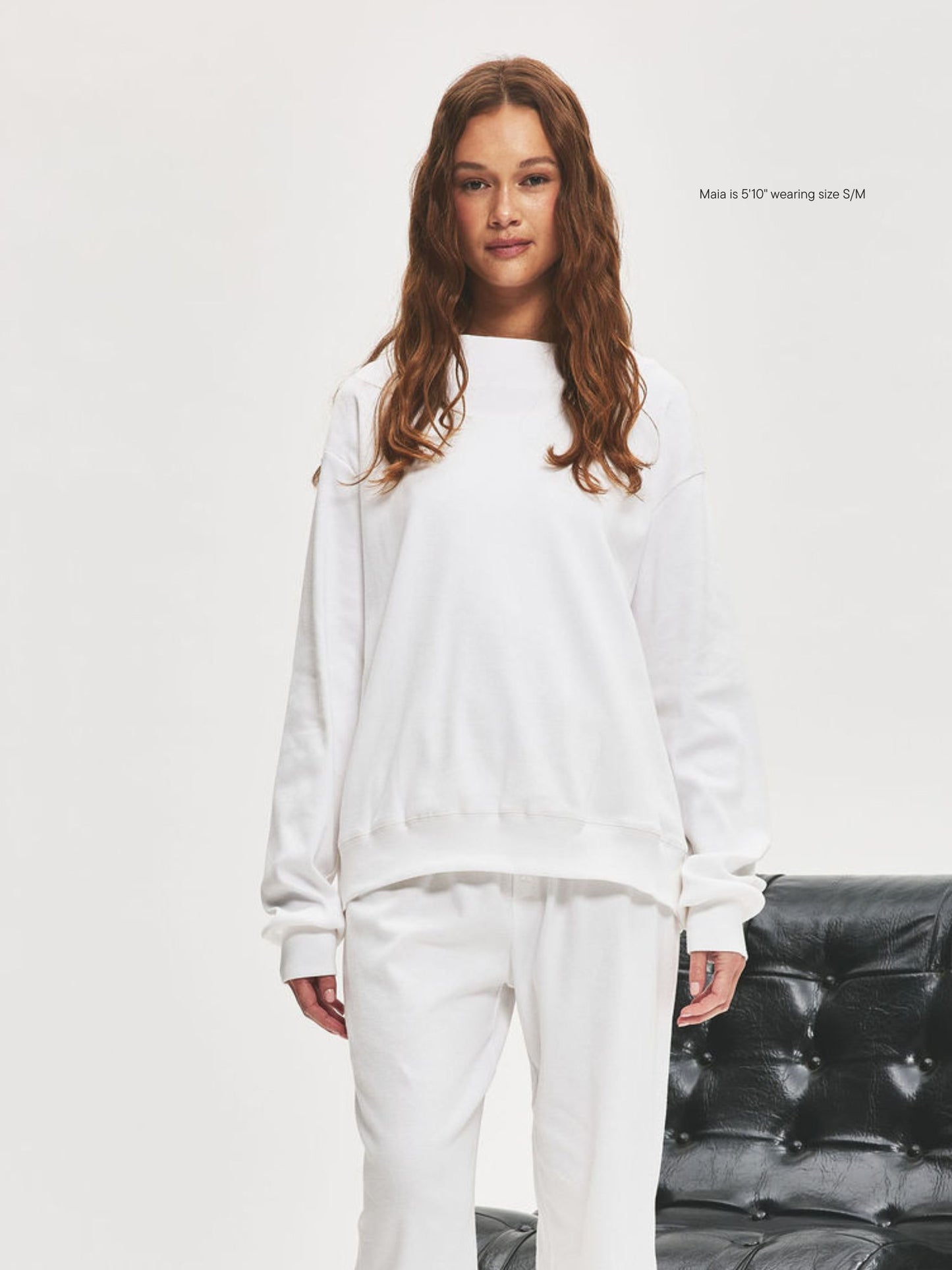 girl wearing Ribbed Pullover -white