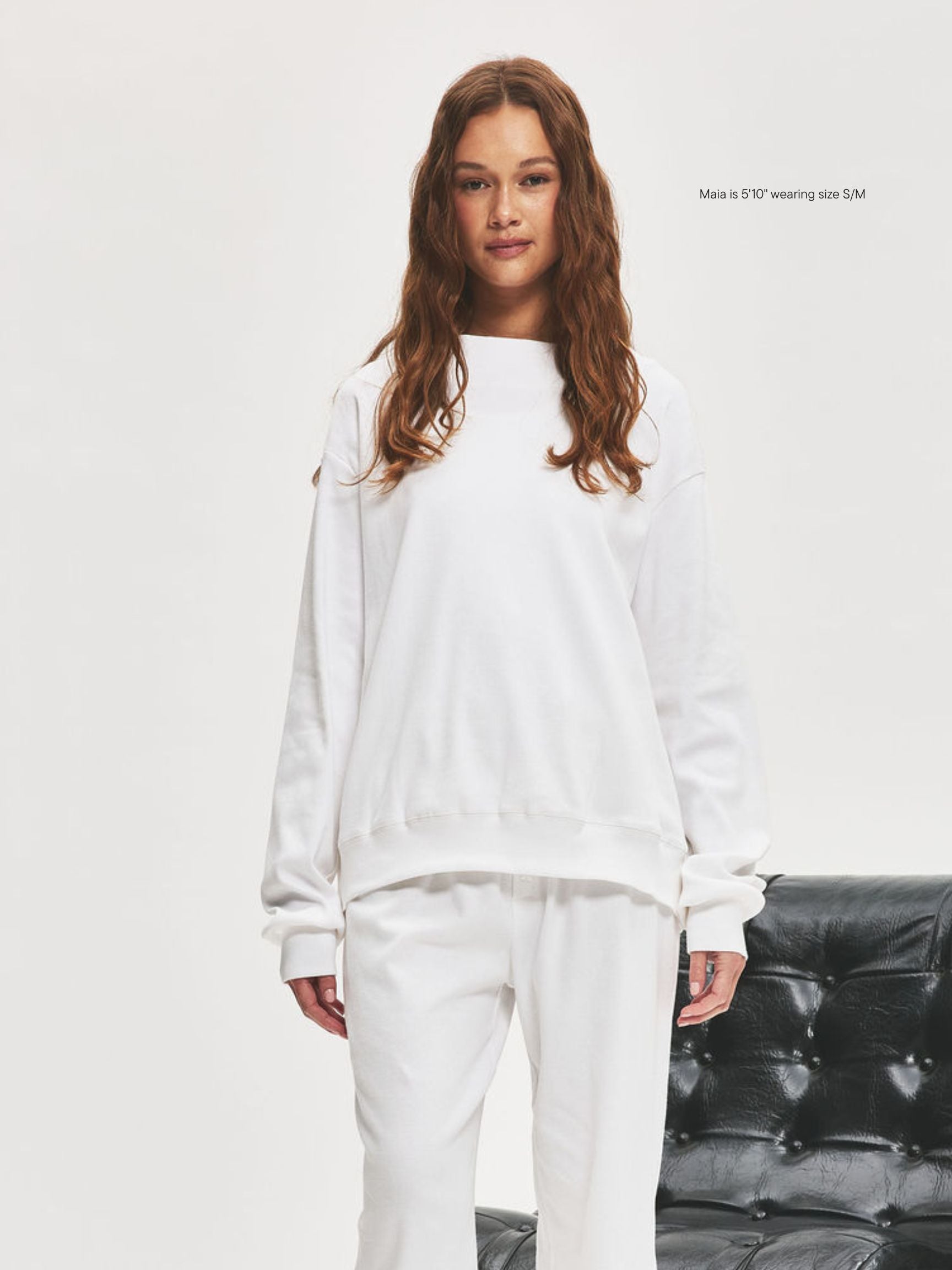girl wearing Ribbed Pullover -white
