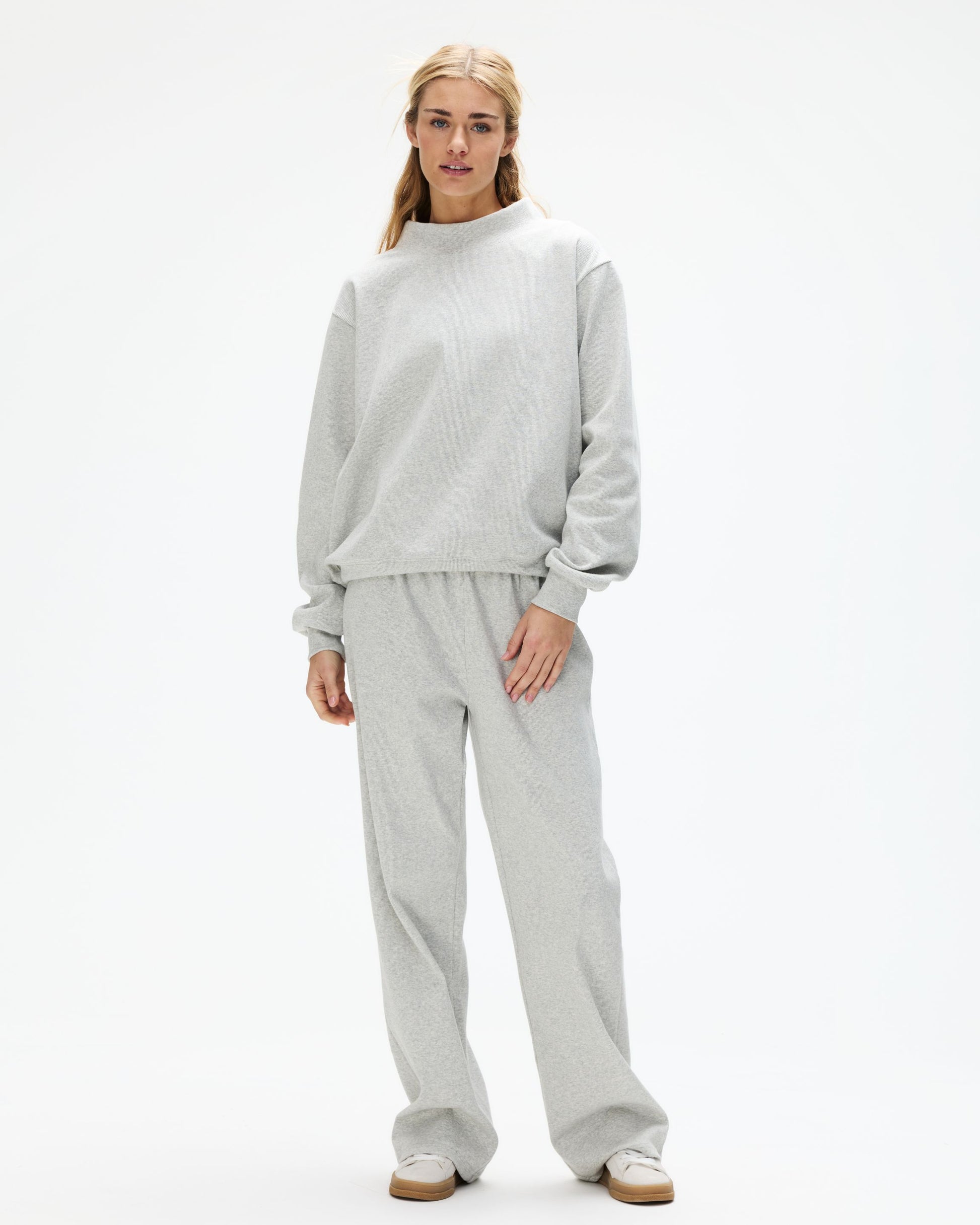 Ribbed Mockneck Pullover - Grey
