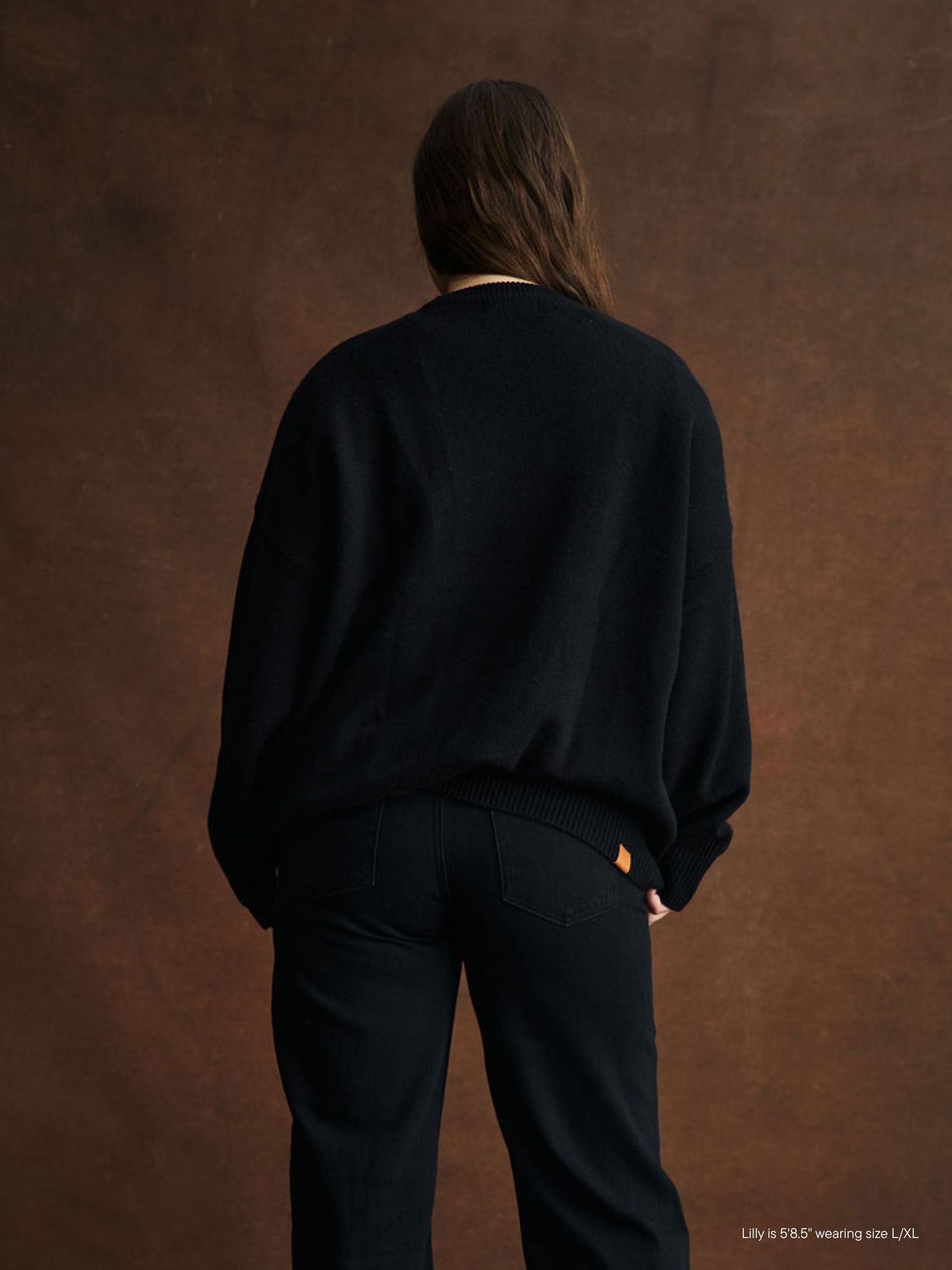 girl wearing Crewneck Sweater -black