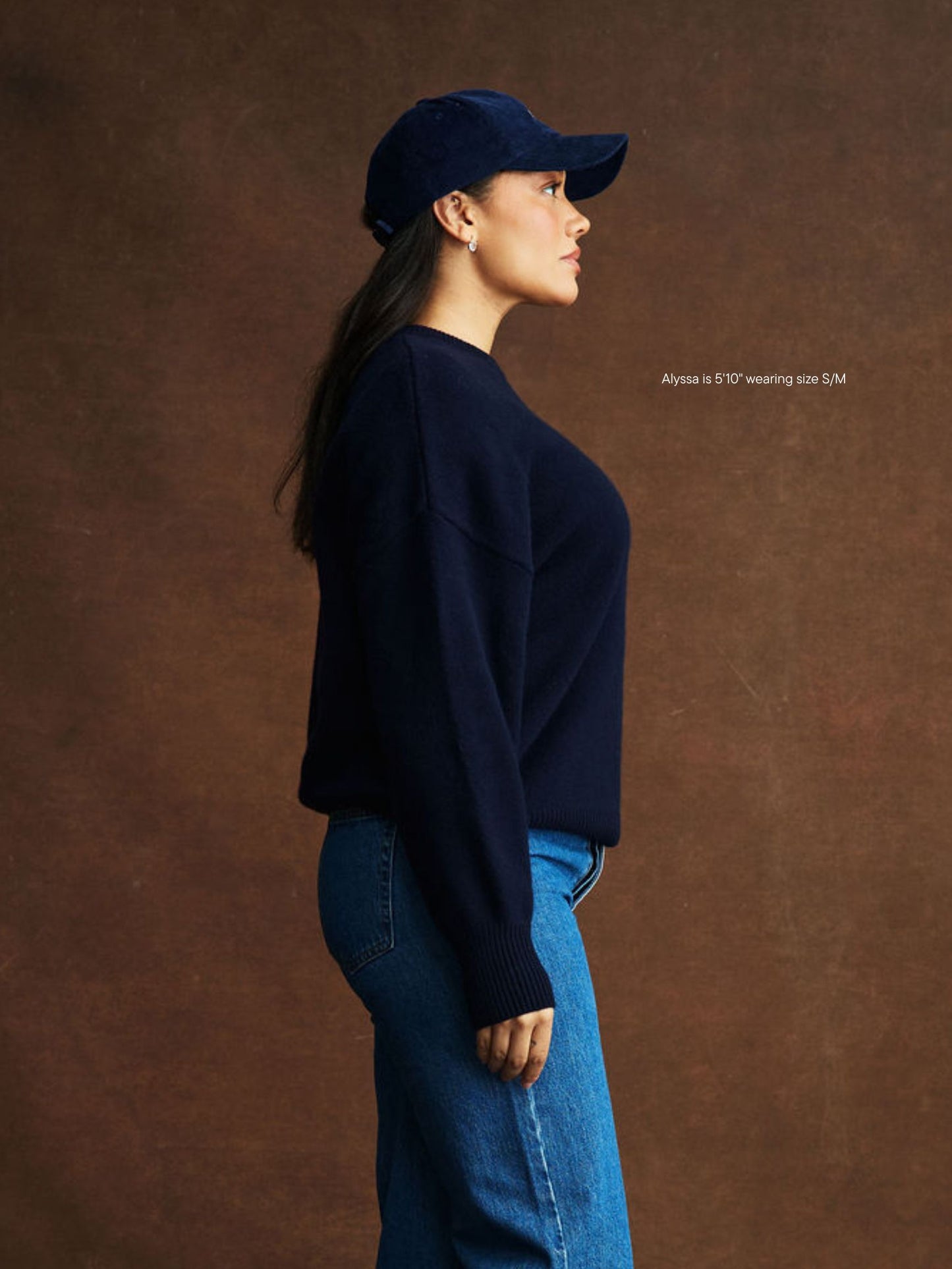 girl wearing Crewneck Sweater -navy