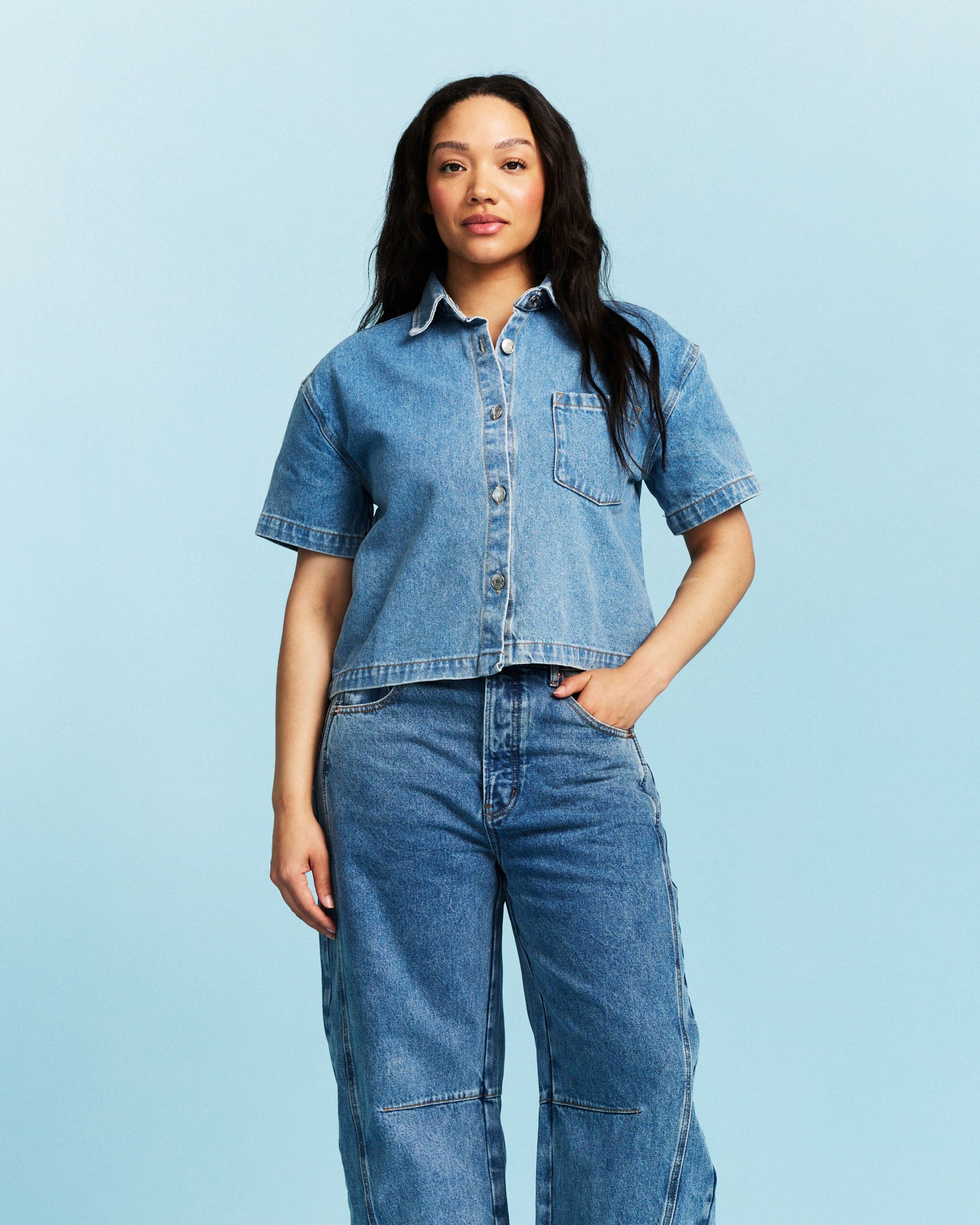 Cropped Short Sleeve Denim Shirt - Vintage Wash