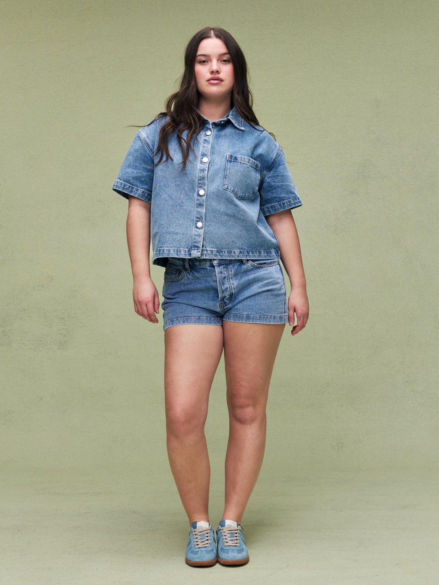 Cropped Short Sleeve Denim Shirt - Vintage Wash