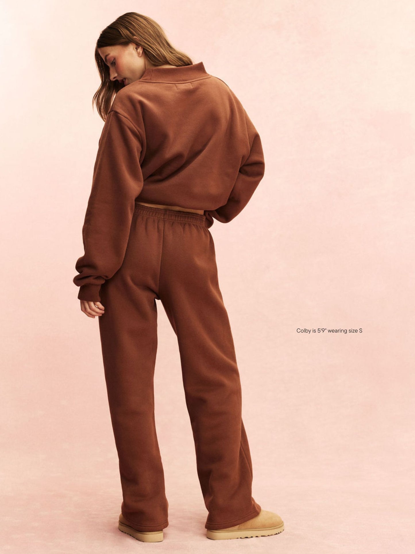 girl wearing Tonal Boxer Sweatpants -mocha