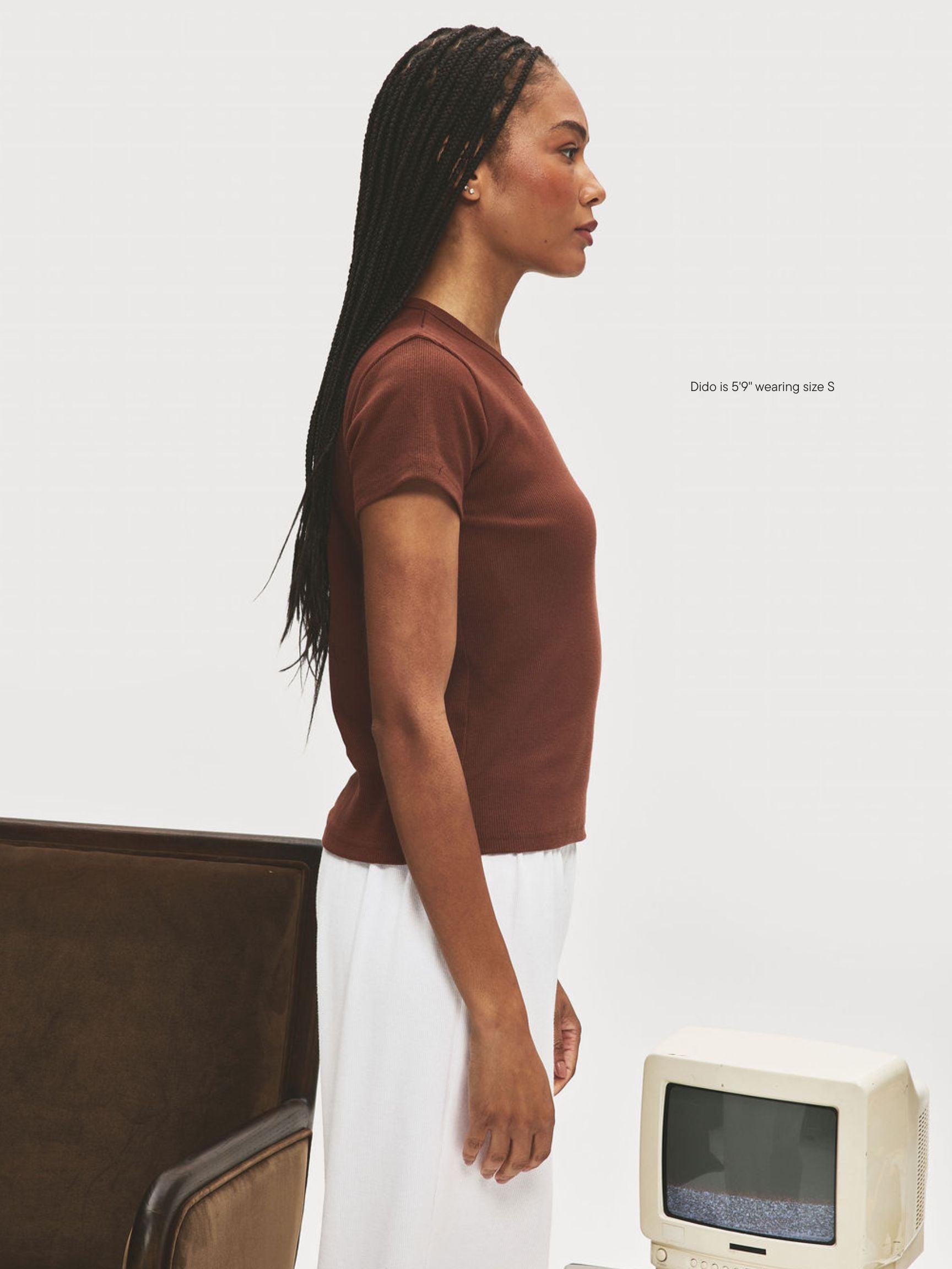 girl wearing Ribbed Short Sleeve T-Shirt -mocha