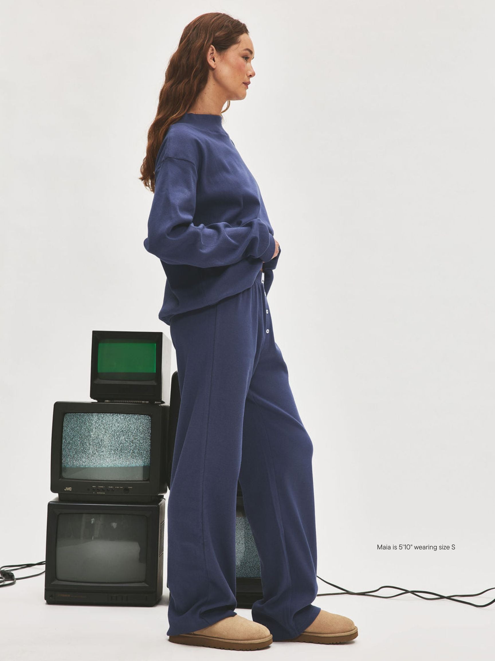 girl wearing Ribbed Cotton Boxer Pant -crown