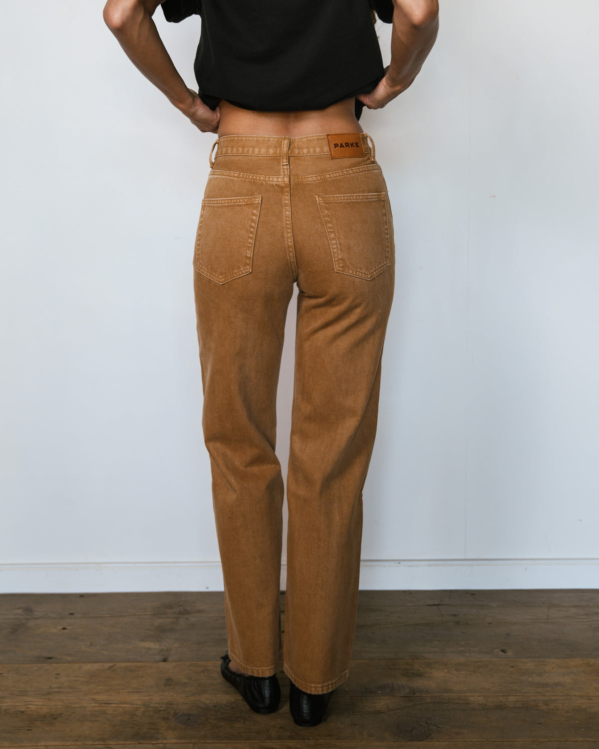 Classic Straight Jeans - Butterum