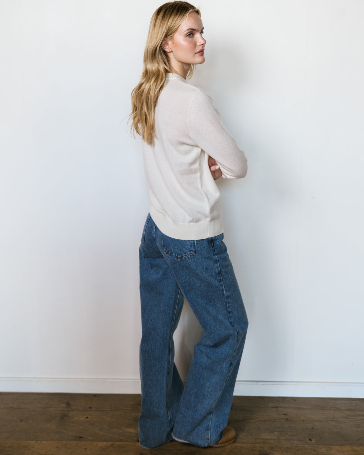 Low Rise Baggy Jeans - Vintage Wash