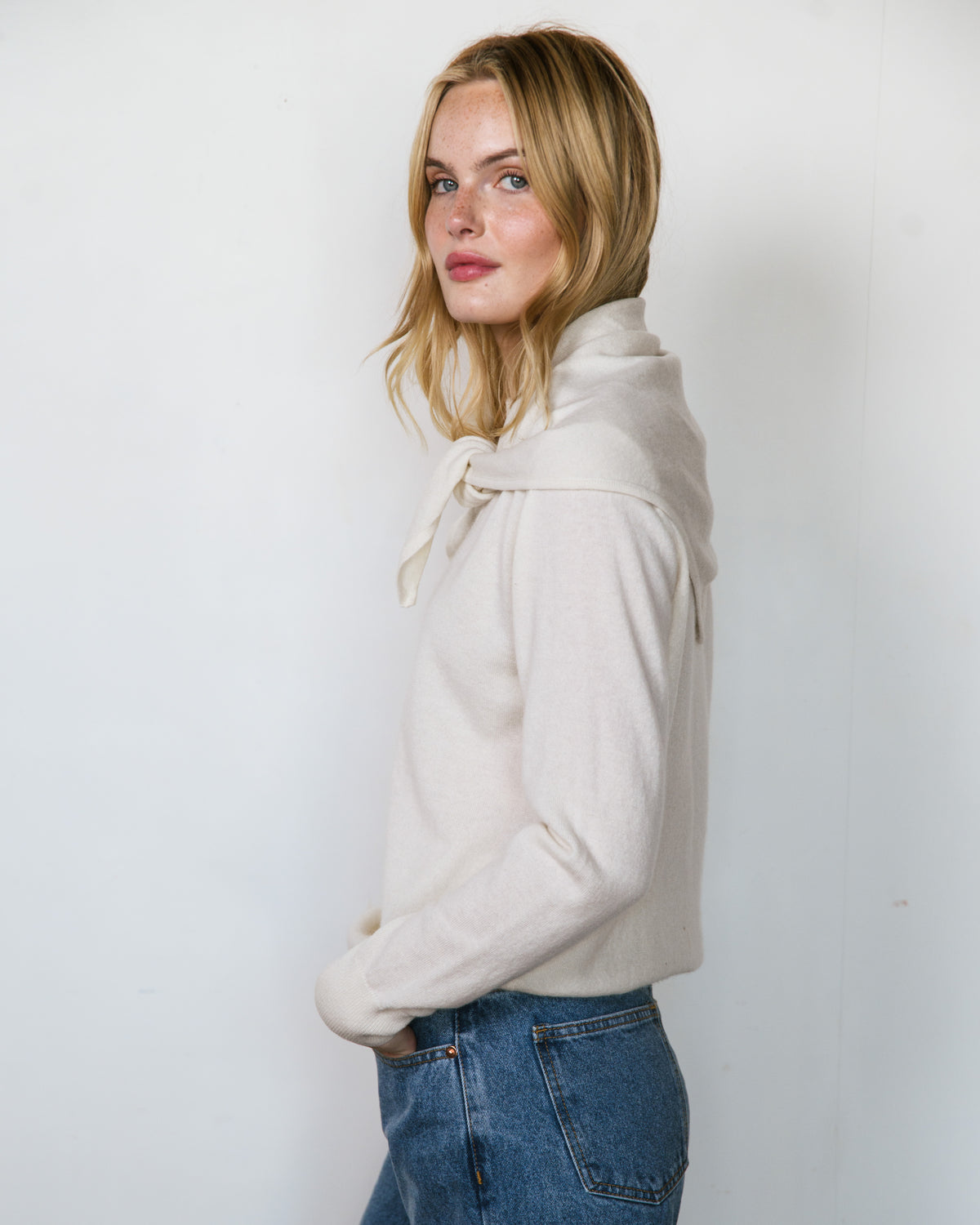 Triangle Scarf - Cream