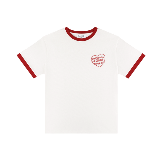 Somebody Loves Me T-Shirt -white