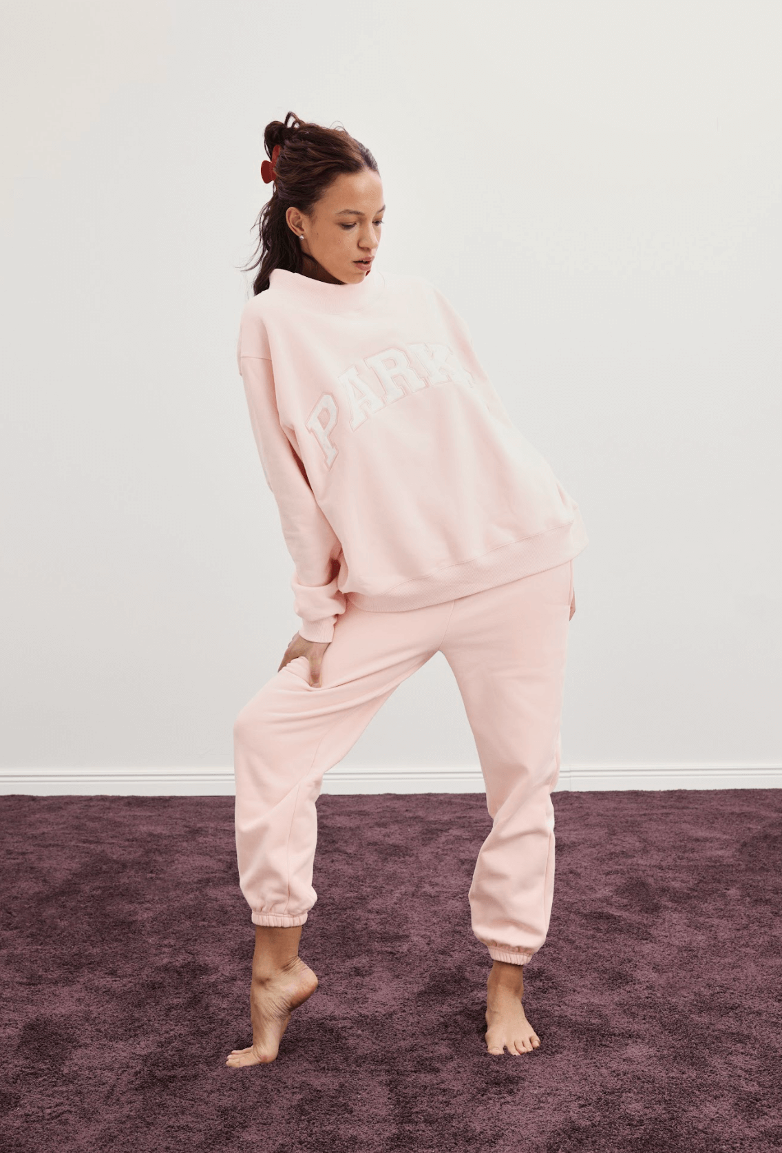 girl wearing ballet unisex sweat- ballet