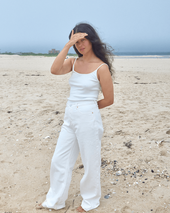 girl wearing low rise baggy jeans- white